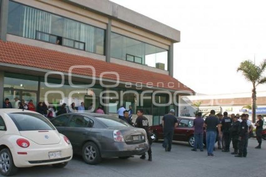 MANIFESTACIÓN . POLICÍAS AUXILIARES