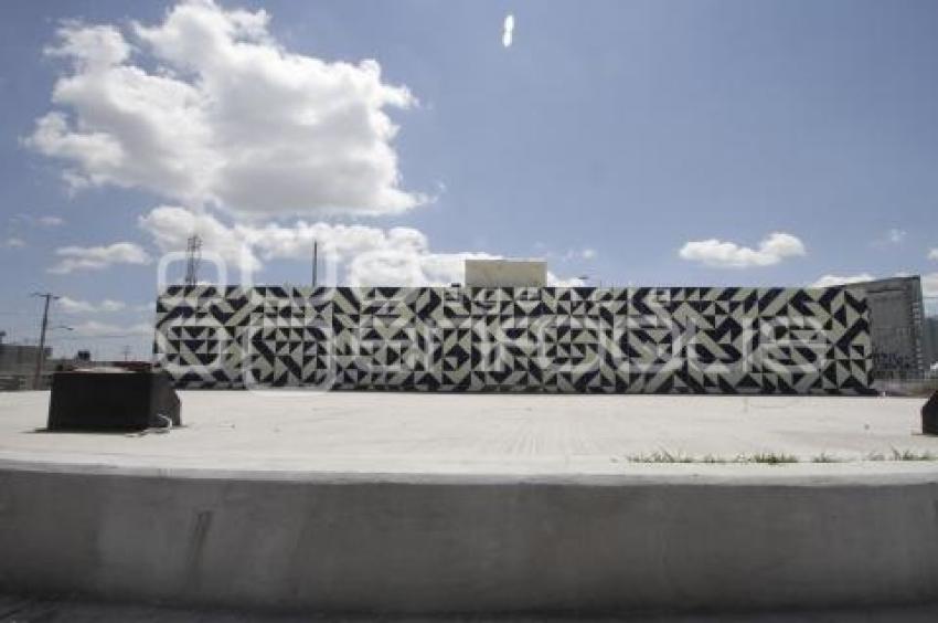 QUITAN MONUMENTO DE ROTONDA DEL CIS