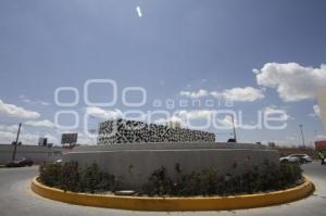 QUITAN MONUMENTO DE ROTONDA DEL CIS