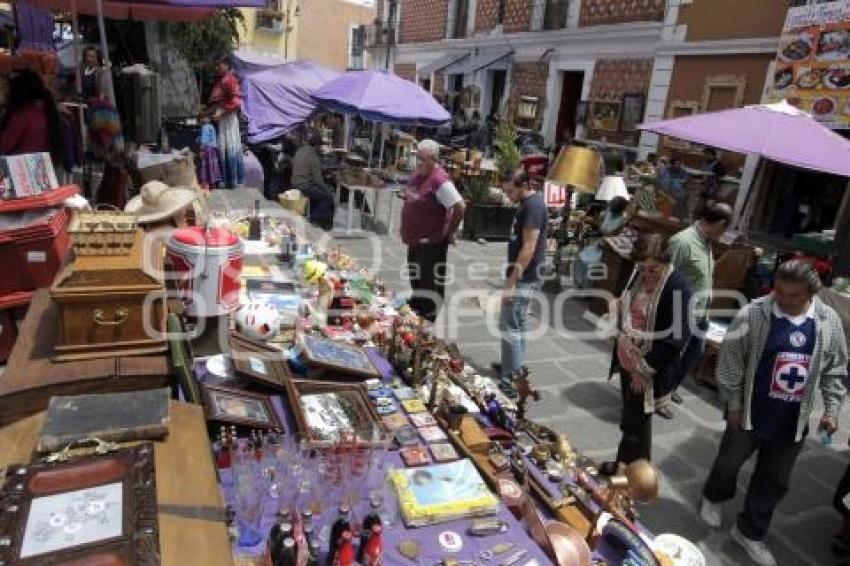 VENDEDORES DE LOS SAPOS