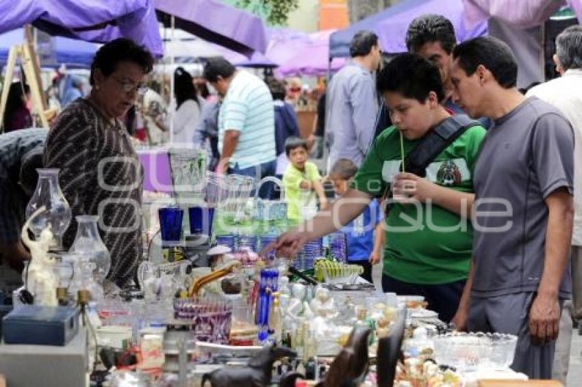 VENDEDORES DE LOS SAPOS