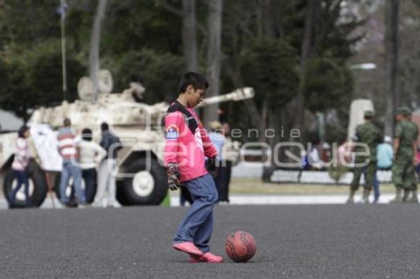 PASEO DOMINICAL EN LA XXV ZONA MILITAR