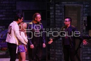 MUSICAL. HOY NO ME PUEDO LEVANTAR