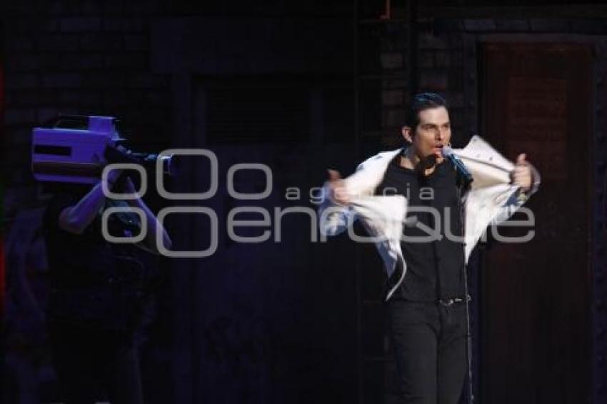 MUSICAL. HOY NO ME PUEDO LEVANTAR