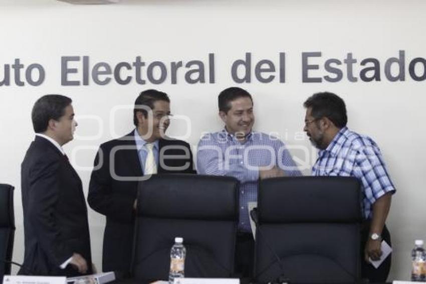 SESIÓN ESPECIAL IEE