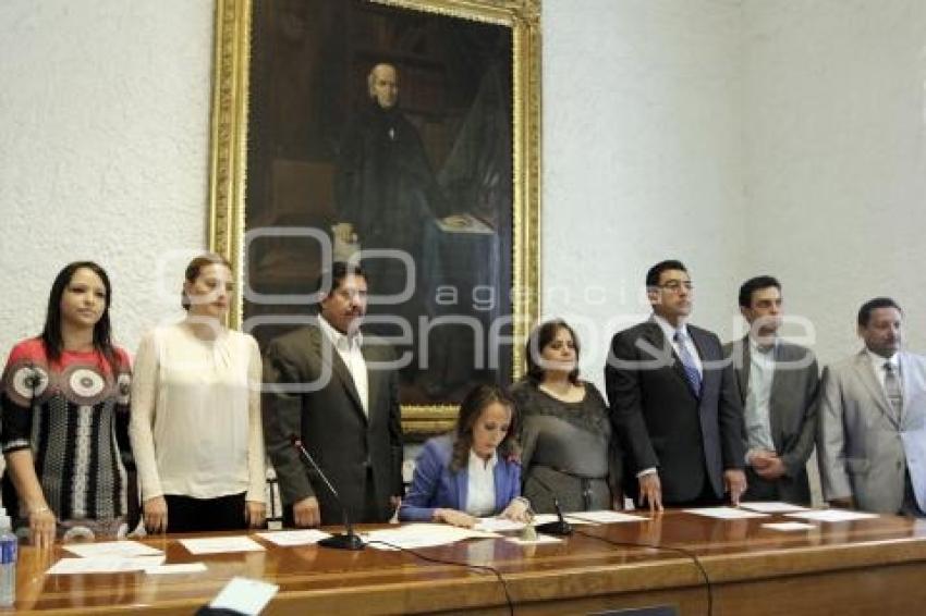 SESIÓN PERMANENTE. CONGRESO