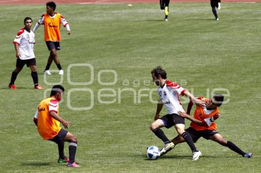 ENTRENAMIENTO LOBOS BUAP