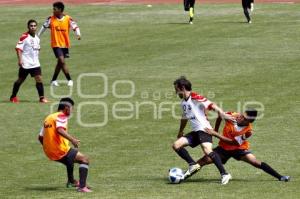 ENTRENAMIENTO LOBOS BUAP