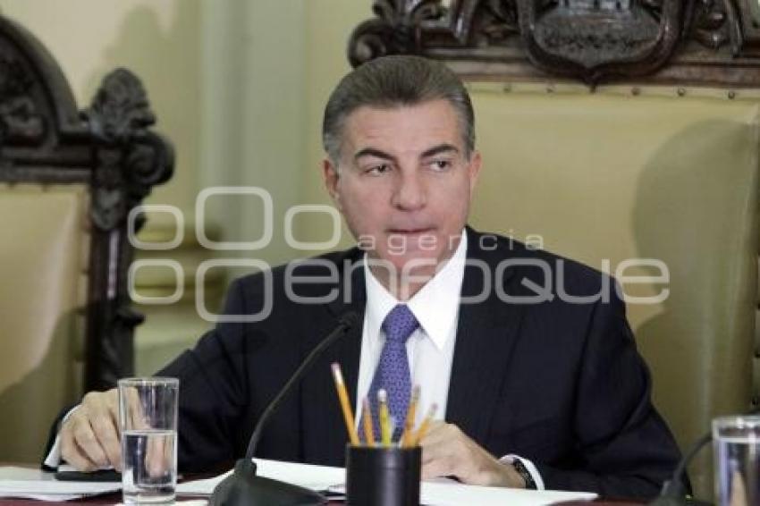 GOBIERNO MUNICIPAL . CABILDO