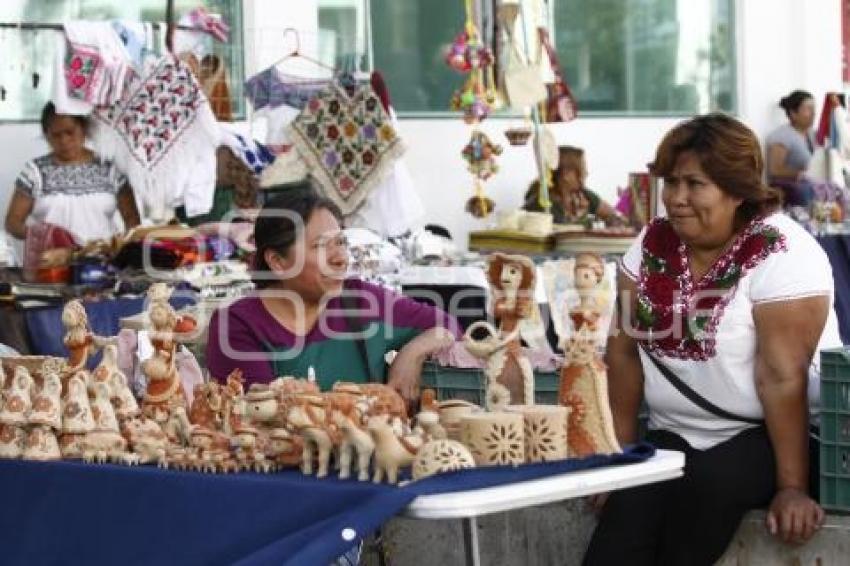 DÍA NACIONAL DEL ARTESANO