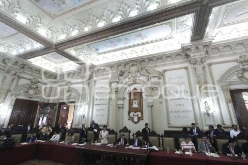 GOBIERNO MUNICIPAL . CABILDO