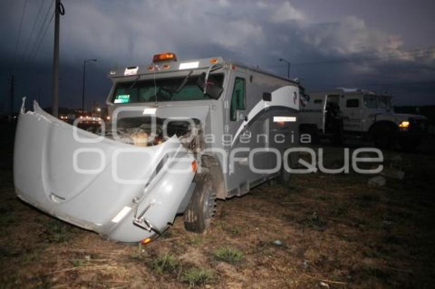 CHOCA CAMIONETA DE VALORES