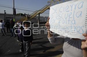 MANIFESTACIÓN DE PADRES DE FAMILIA