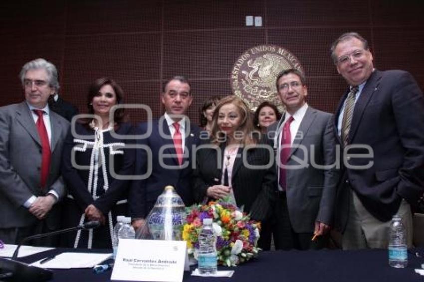 ALCALÁ PRESENTÓ LIBRO DE OCTAVIO PAZ