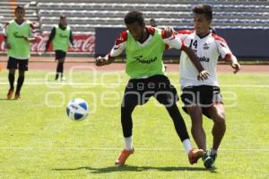 ENTRENAMIENTO LOBOS BUAP