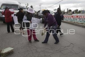 CIERRAN PUENTE SAN ANTONIO . CONFLICTO RUTA AZTECA