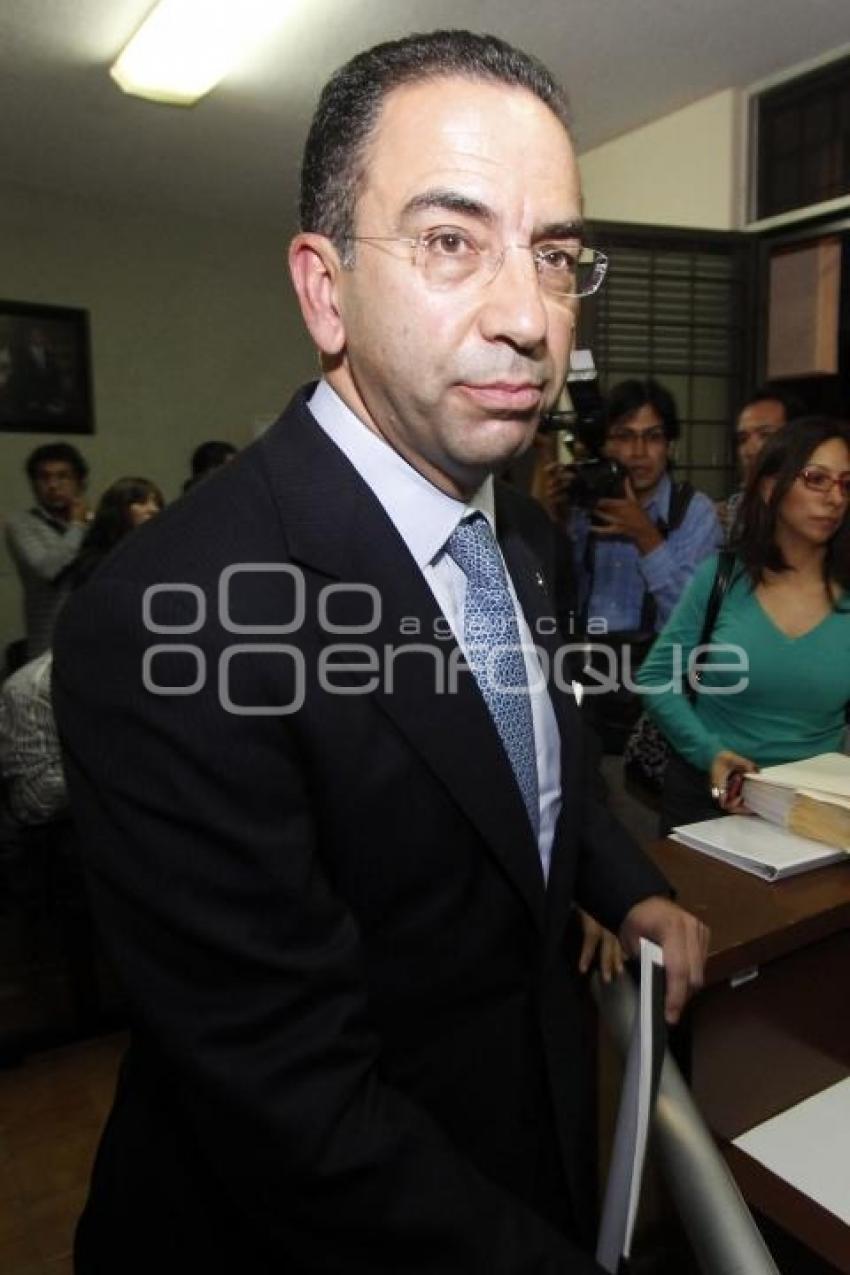 SENADOR JAVIER LOZANO ALARCÓN