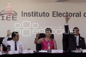 SESIÓN EXTRAORDINARIA . IEE