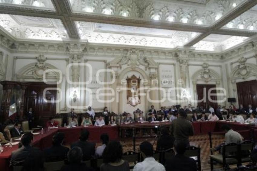 SESIÓN EXTRAORDINARIA DE CABILDO
