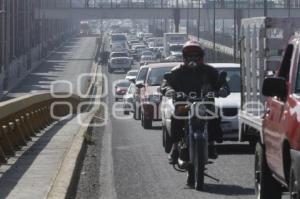 TRÁFICO EN PERIFÉRICO . CAOS VIAL