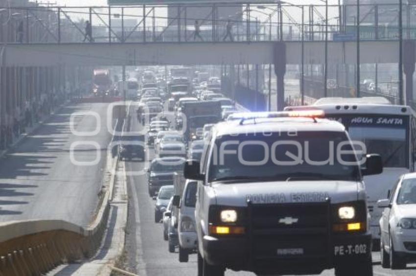 TRÁFICO EN PERIFÉRICO . CAOS VIAL