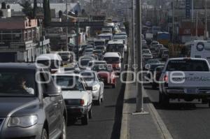 TRÁFICO EN PERIFÉRICO . CAOS VIAL