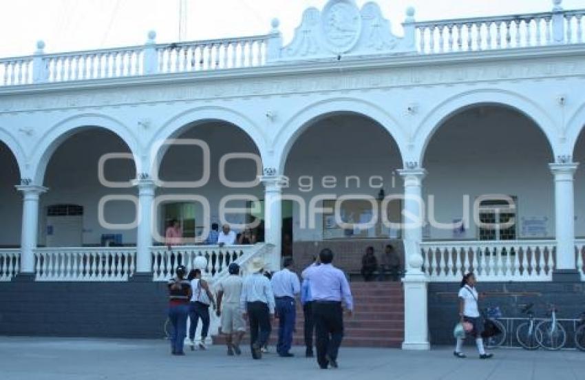 MANIFESTACIÓN DE ANTORCHISTAS . ACATLÁN DE OSORIO