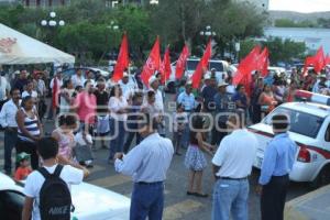 MANIFESTACIÓN DE ANTORCHISTAS . ACATLÁN DE OSORIO