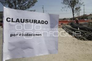 CLAUSURAN SIMBÓLICAMENTE DISTRIBUIDOR VIAL CHOLULA