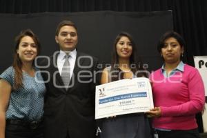 DONATIVO ALUMNOS PREPA TEC A FUNDACIÓN UNA NUEVA ESPERANZA