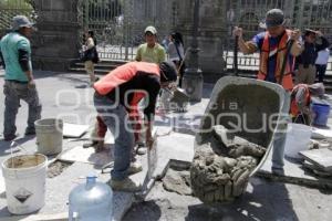 OBRA FRENTE A CATEDRAL