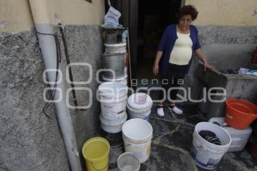 FALTA DE AGUA EN EL CENTRO