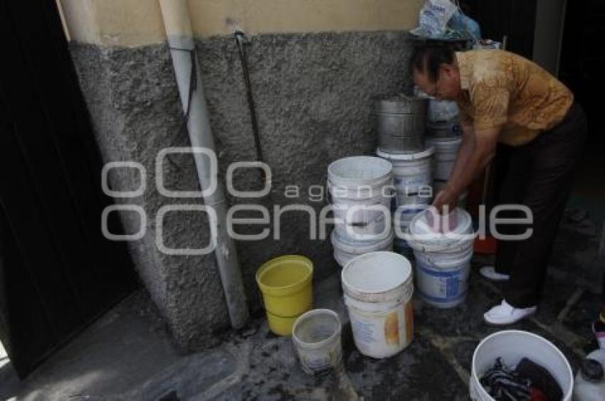 FALTA DE AGUA EN EL CENTRO