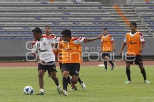 ENTRENAMIENTO LOBOS BUAP