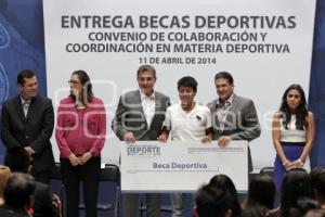 ENTREGA DE BECAS Y FIRMA DE CONVENIO EN DEPORTE