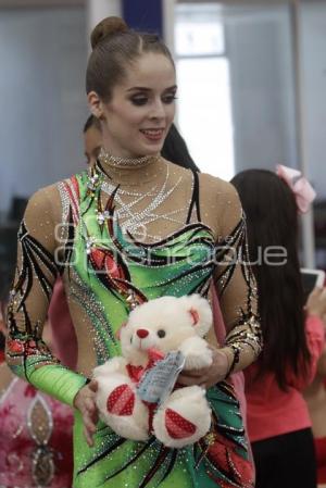 CYNTHIA VALDEZ EN CAMPEONATO DE GIMNASIA