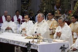 CELEBRACIÓN MISA CRISMAL. CATEDRAL DE PUEBLA