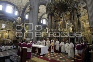 CELEBRACIÓN MISA CRISMAL. CATEDRAL DE PUEBLA