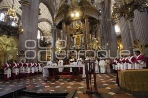 CELEBRACIÓN MISA CRISMAL. CATEDRAL DE PUEBLA