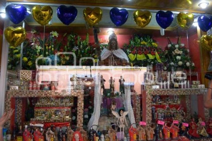 ALTAR DE LA SANTA MUERTE