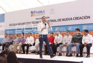 INAUGURACIÓN SECUNDARIA TÉCNICA . QUECHOLAC