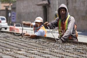 CONSTRUCCIÓN PARADEROS METROBÚS