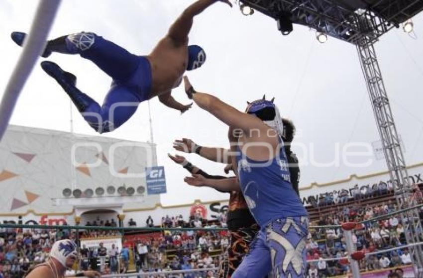 LUCHA LIBRE. FERIA
