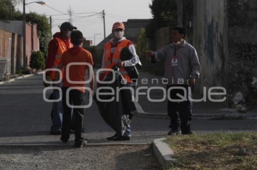 LIMPIAN LOS ALREDEDORES DE LA PIRÁMIDE DE CHOLULA