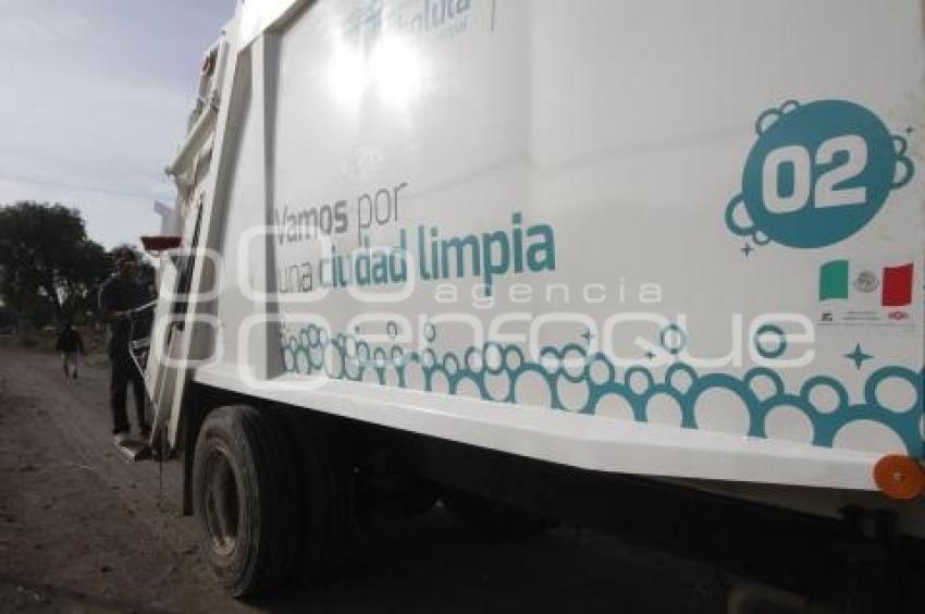 LIMPIAN LOS ALREDEDORES DE LA PIRÁMIDE DE CHOLULA