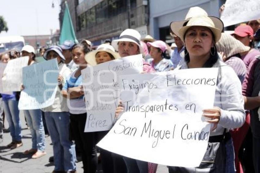 MANIFESTACIÓN CANOA