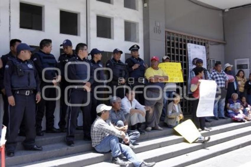 MANIFESTACIÓN CANOA