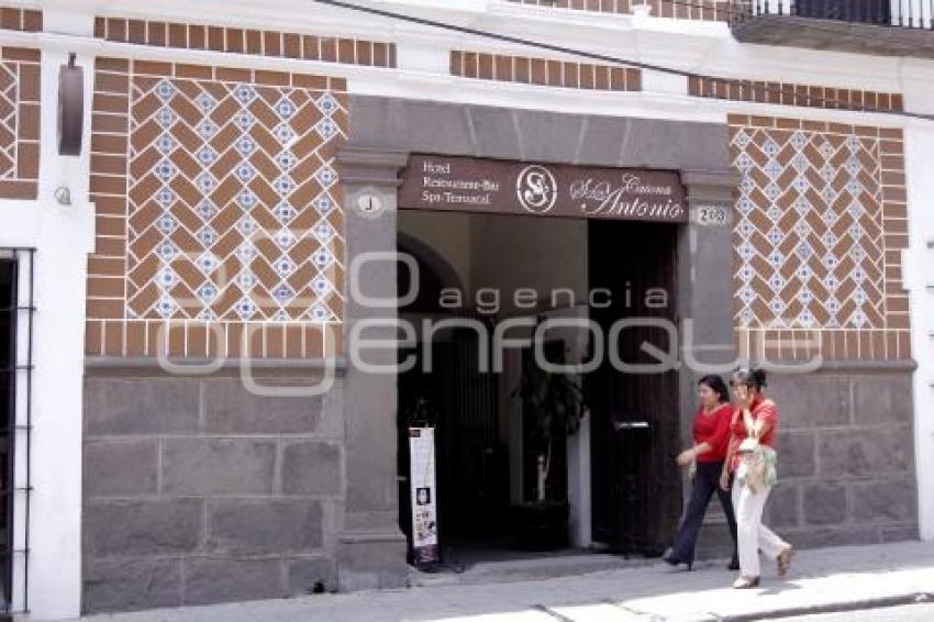 HOTELES