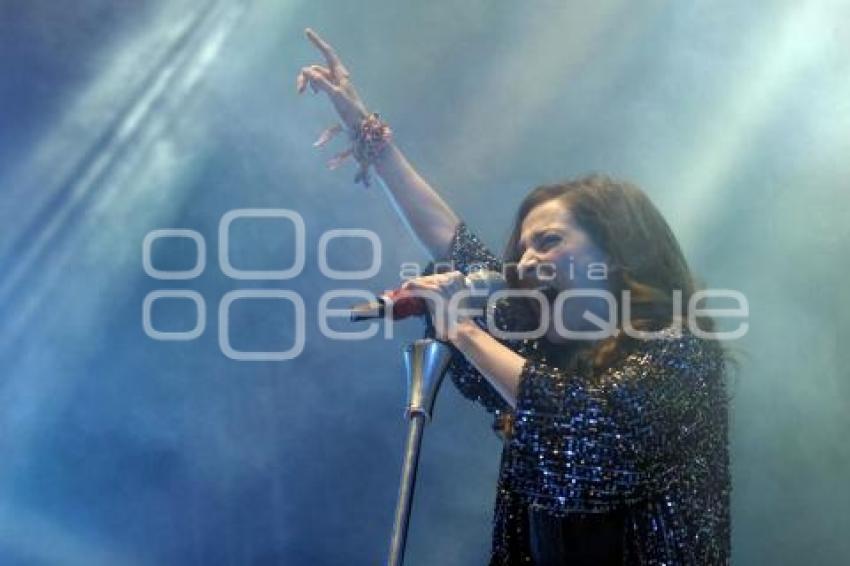 PATY CANTÚ. FERIA
