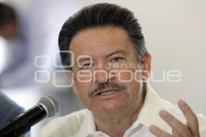CARLOS NAVARRETE